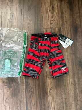 Speedo Youth Boy Swimsuit Jammer Endurance+ Printed Team Color Red Size 22 NWT